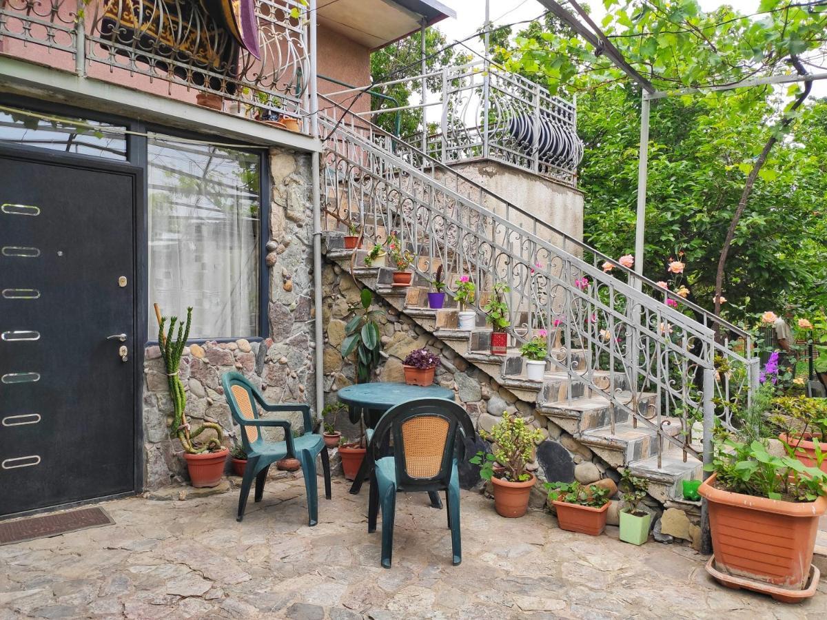 Guesthouse Ttt-1 تبليسي المظهر الخارجي الصورة